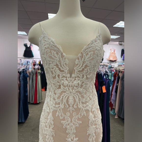 Champagne Lace Alyce Bridal Gown - Picture 2 of 13